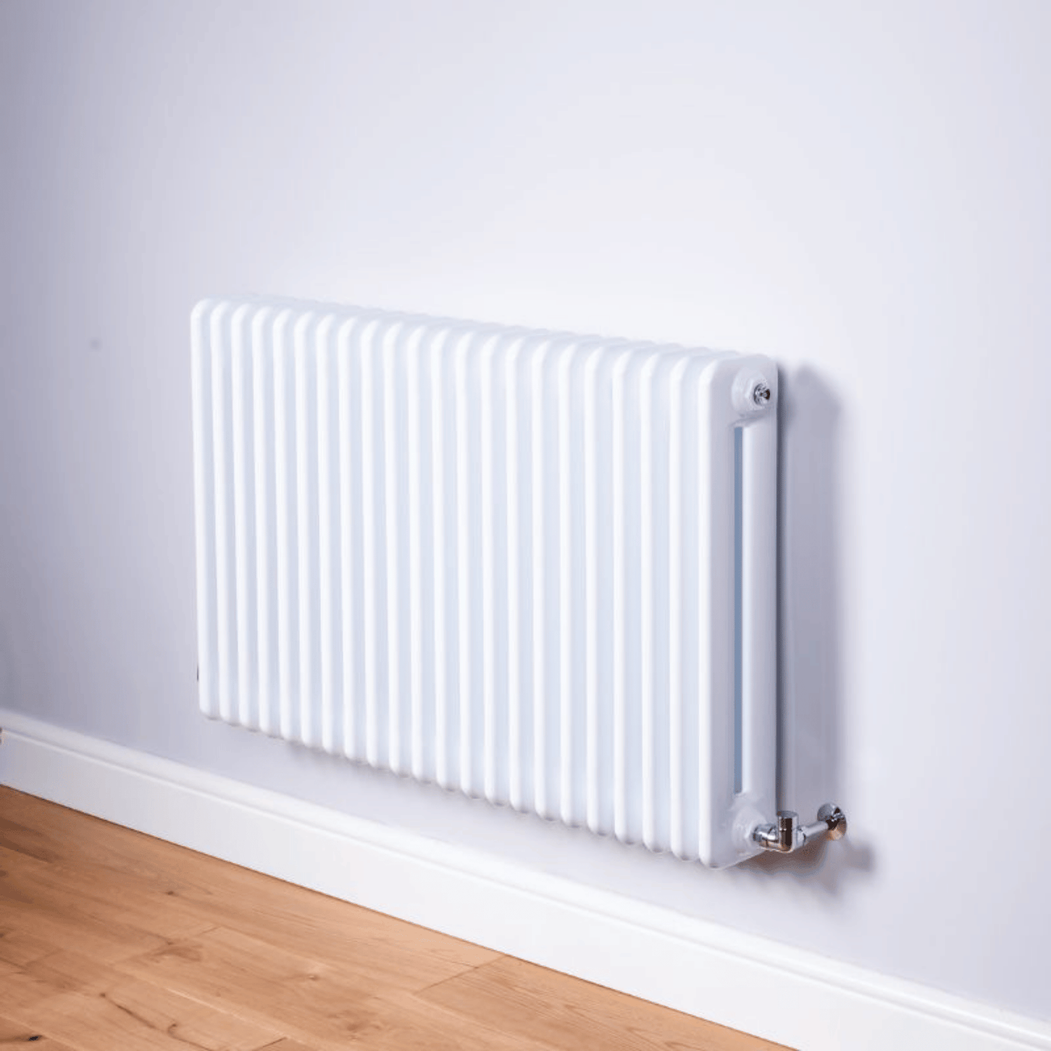 DQ Newey Horizontal Radiator - 600mm x 1335mm - White (RAL 9016) - NEWEY600/30-W